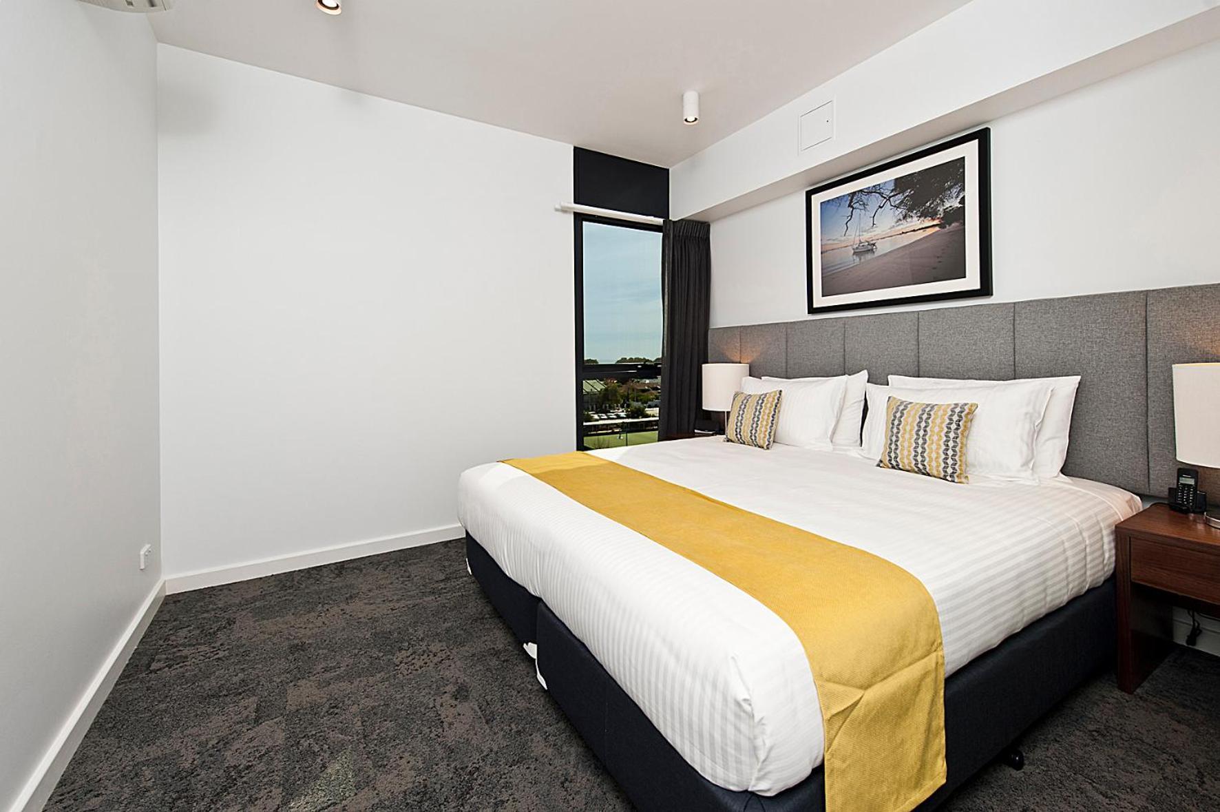 Quest 4* Rockingham