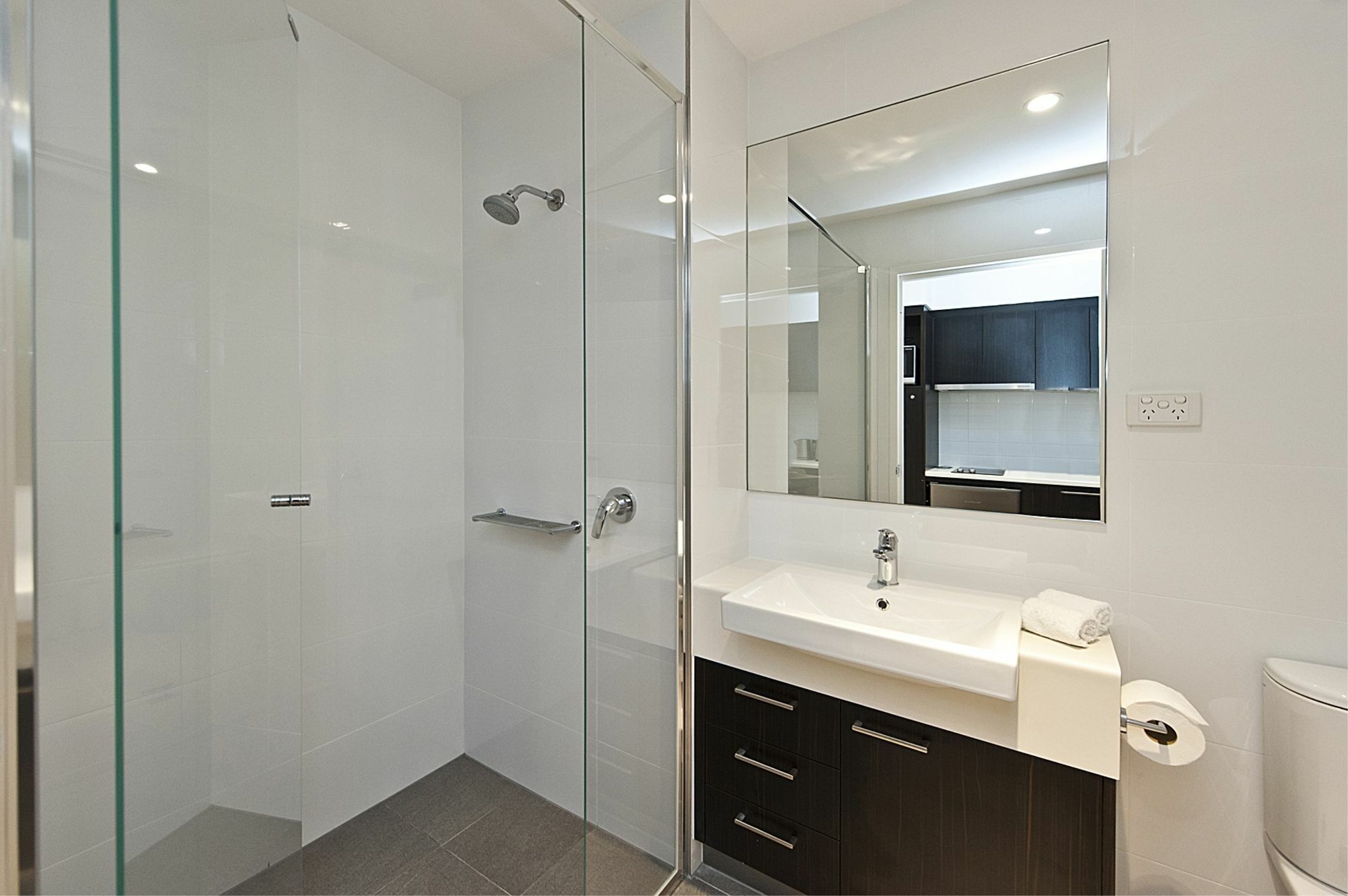 Aparthotel Quest 4*